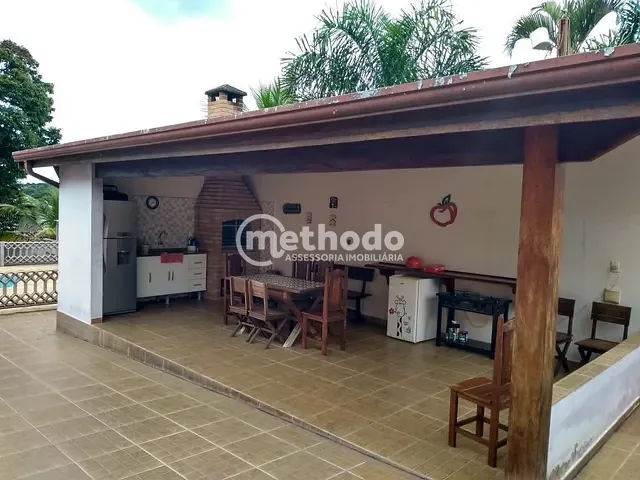 Chácara com 1211m² 3 quartos e 2 banheiros, à venda, no bairro Parque Luciamar em Campinas