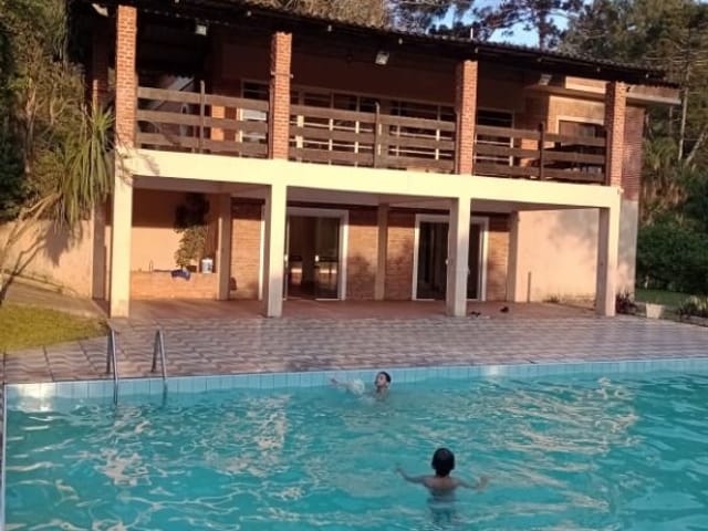 Chácara com 9000m² 4 quartos e 4 banheiros, à venda, no bairro Aguassaí em Cotia