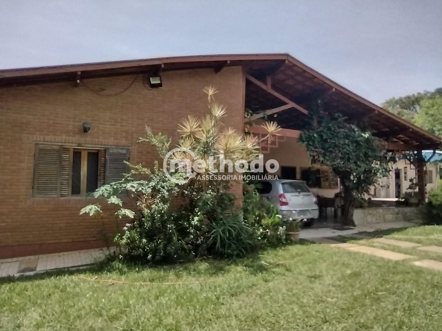 Chácara, 2 quartos, 1254 m² - Foto 1