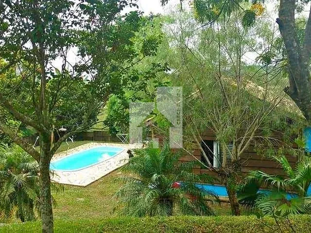 Chácara com 900m² 3 quartos e 1 banheiro, à venda, no bairro Estância Caioçara em Jarinu