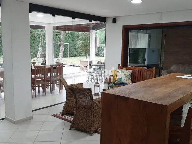 Chácara com 1800m² 3 quartos e 5 banheiros, à venda, no bairro Loteamento Chácaras Vale das Garças em Campinas