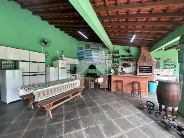 Chácara com 500m² 3 quartos e 5 banheiros, à venda, no bairro Núcleo Colonial Barão de Jundiaí em Jundiaí