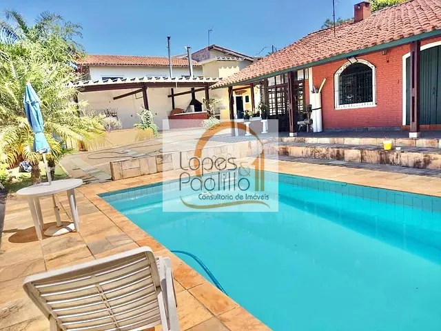 Chácara com 794m² 3 quartos e 4 banheiros, à venda, no bairro Jardim das Cerejeiras em Atibaia