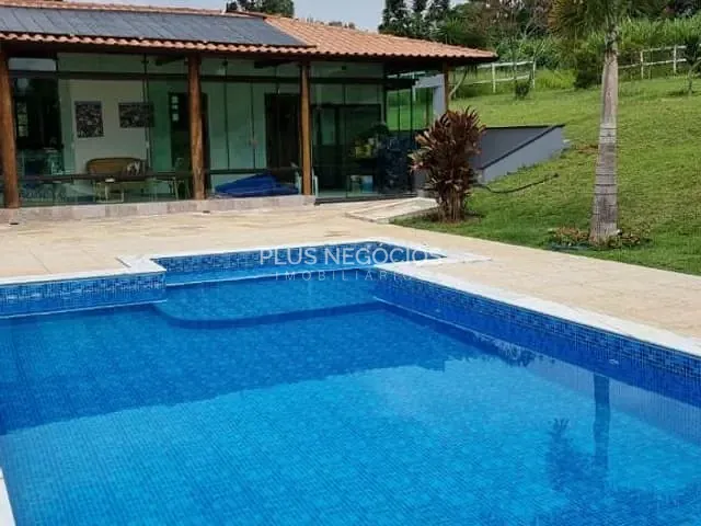 Chácara com 21000m² 4 quartos e 5 banheiros, à venda, no bairro Condomínio Chácaras da Planície em Araçoiaba da Serra