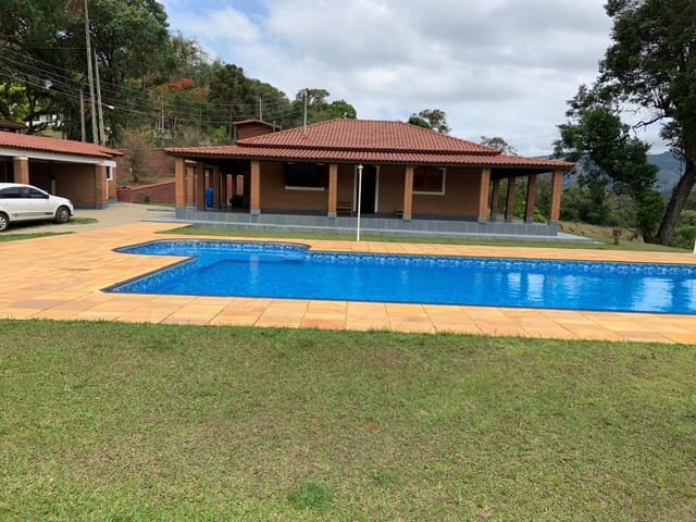 Chácara com 26000m² 3 quartos e 2 banheiros, à venda, no bairro Roseira em Extrema