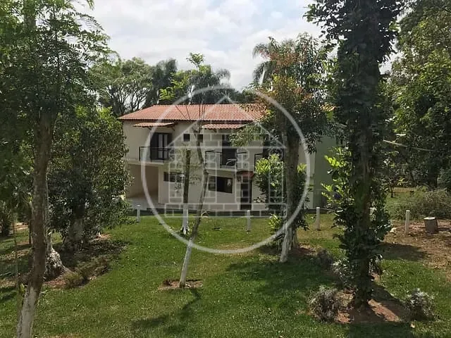 Chácara com 2000m², à venda, no bairro Bororé em São Paulo