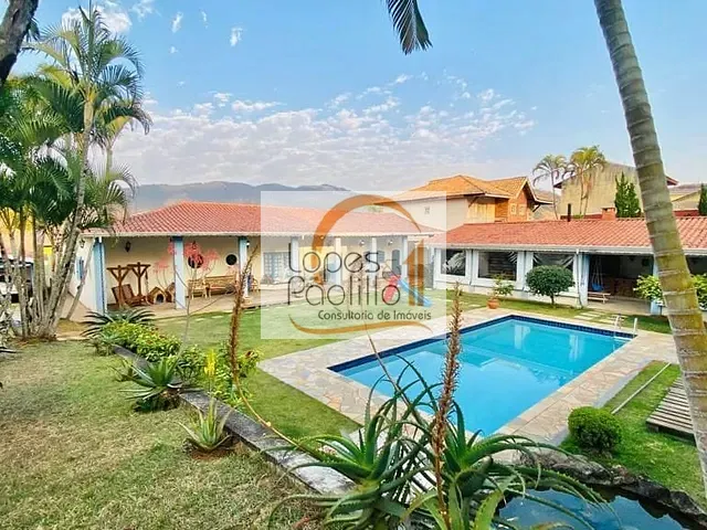 Chácara com 1048m² 4 quartos e 5 banheiros, à venda, no bairro Jardim Paulista em Atibaia