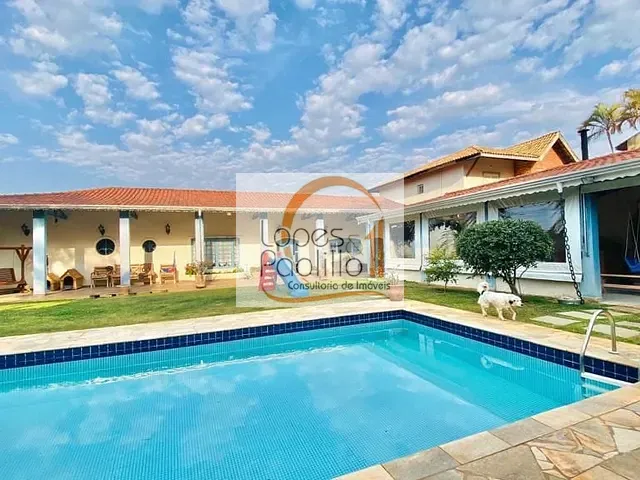 Chácara com 1048m² 4 quartos e 5 banheiros, à venda, no bairro Jardim Paulista em Atibaia