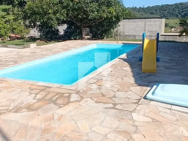 Chácara com 1000m² 3 quartos e 3 banheiros, à venda, no bairro Roseira em Jundiaí