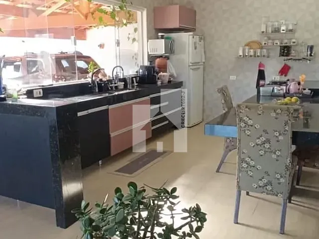 Chácara com 1000m² 3 quartos e 3 banheiros, à venda, no bairro Roseira em Jundiaí
