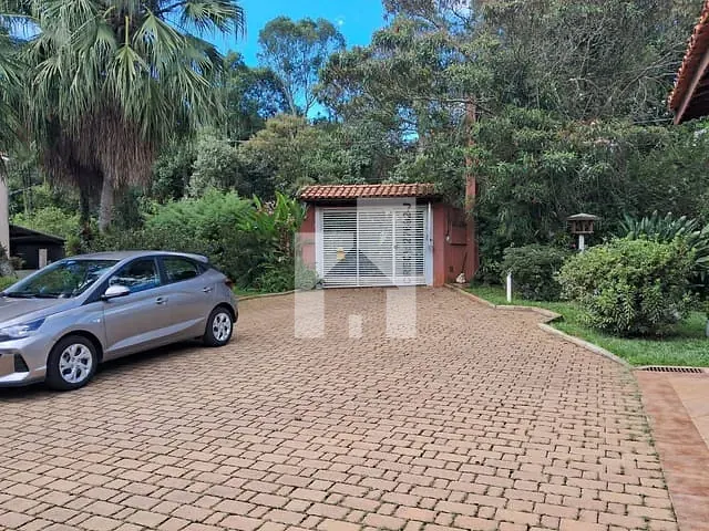 Chácara com 5889m² 3 quartos e 3 banheiros, à venda, no bairro Caxambu em Jundiaí