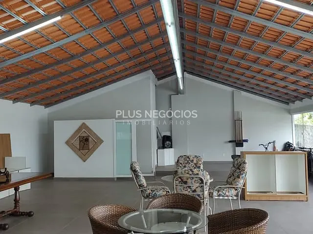 Chácara com 2000m² 3 quartos e 5 banheiros, à venda, no bairro Quintais do Imperador em Sorocaba