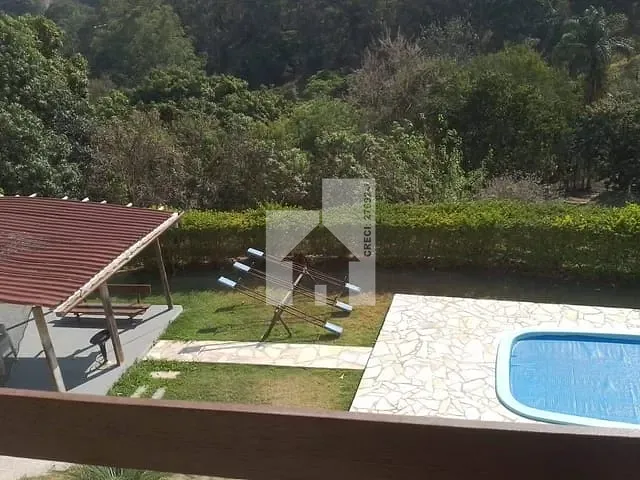 Chácara com 1500m² 4 quartos e 2 banheiros, à venda, no bairro Terras de Santa Cruz em Jundiaí