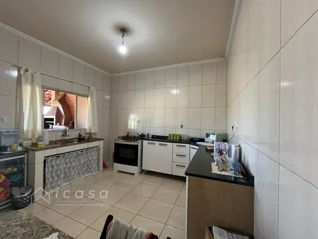 Chácara com 6700m² 4 quartos e 2 banheiros, à venda, no bairro São João da Boa Vista em Caçapava