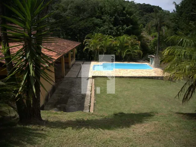 Chácara com 3600m² 3 quartos e 2 banheiros, à venda, no bairro Estância São Paulo em Campo Limpo Paulista