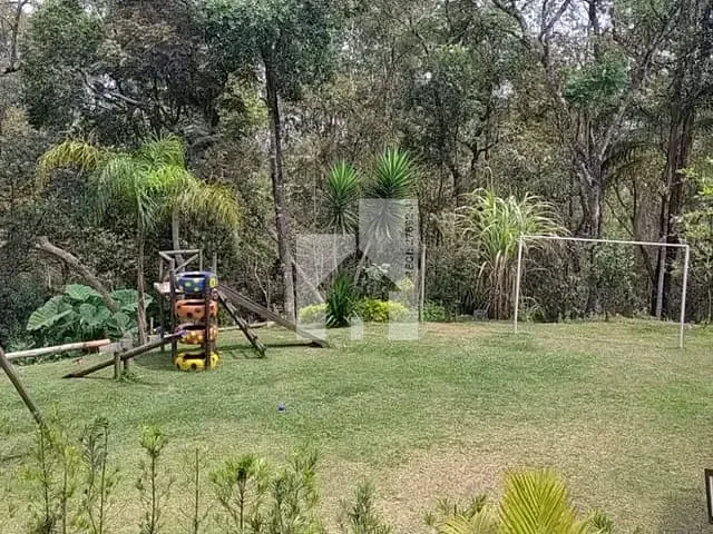 Chácara à venda, no bairro Chácara Recreio Santa Camila em Jundiaí