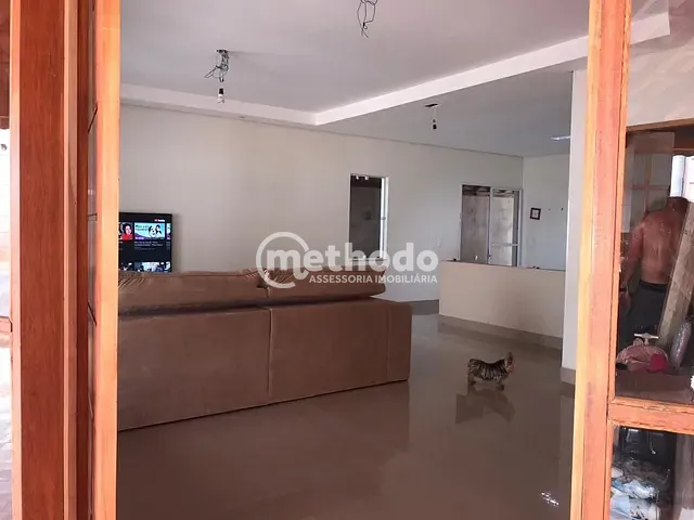 Chácara com 1000m² 4 quartos e 3 banheiros, à venda, no bairro Loteamento Chácaras Gargantilhas em Campinas