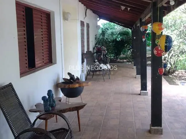 Chácara 3 quartos e 4 banheiros, à venda, no bairro jd colonial em Araçoiaba da Serra