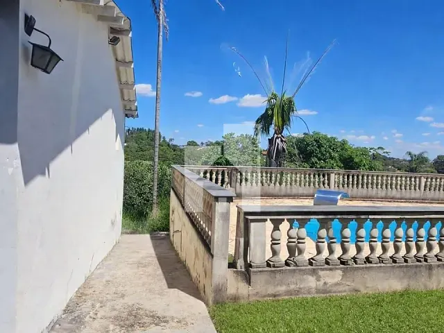 Chácara com 3000m² 2 quartos e 2 banheiros, à venda, no bairro Monterrey em Louveira