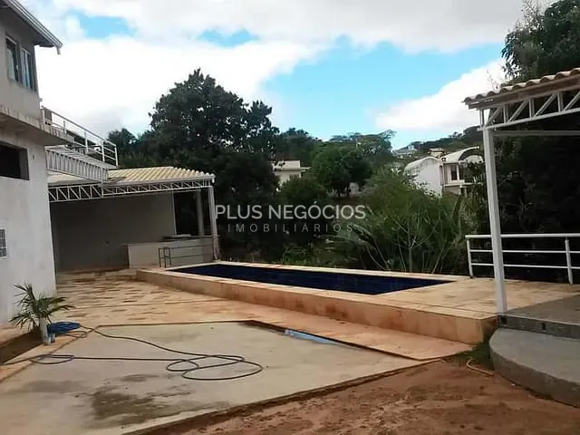 Chácara com 2400m² 5 quartos e 7 banheiros, à venda, no bairro Jardim Bandeirantes em Sorocaba