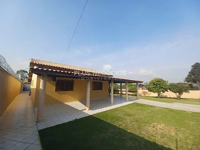 Chácara com 1600m² 2 quartos e 3 banheiros, à venda, no bairro Ipanema do Meio em Araçoiaba da Serra