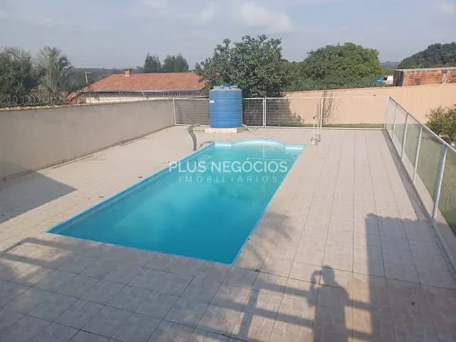Chácara com 1600m² 2 quartos e 3 banheiros, à venda, no bairro Ipanema do Meio em Araçoiaba da Serra