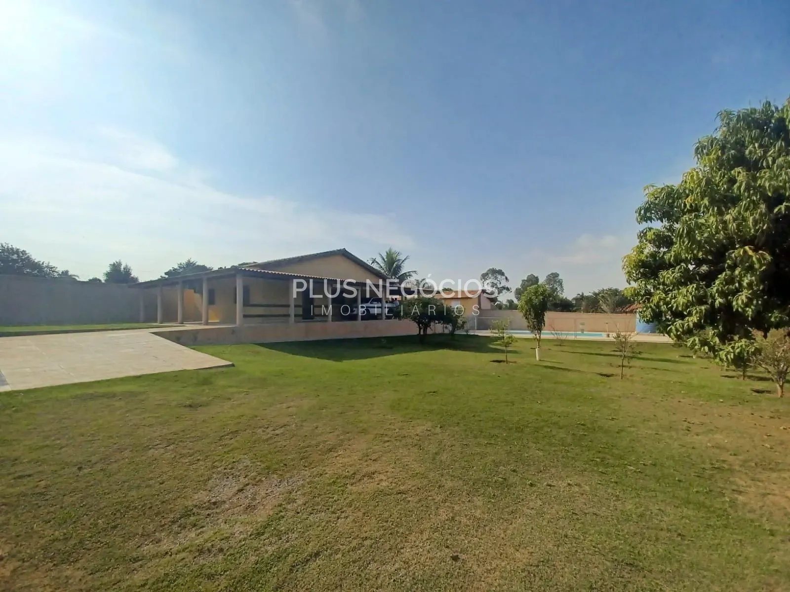 Chácara, 2 quartos, 1600 m² - Foto 1