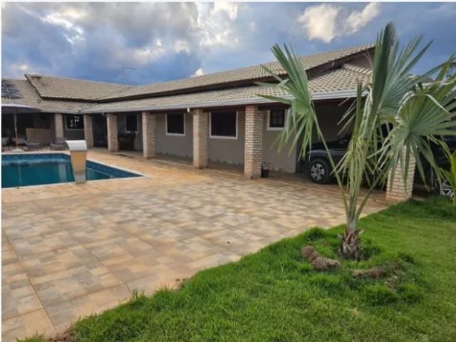 Chácara com 1200m², à venda, no bairro Sinidu  em Mairinque