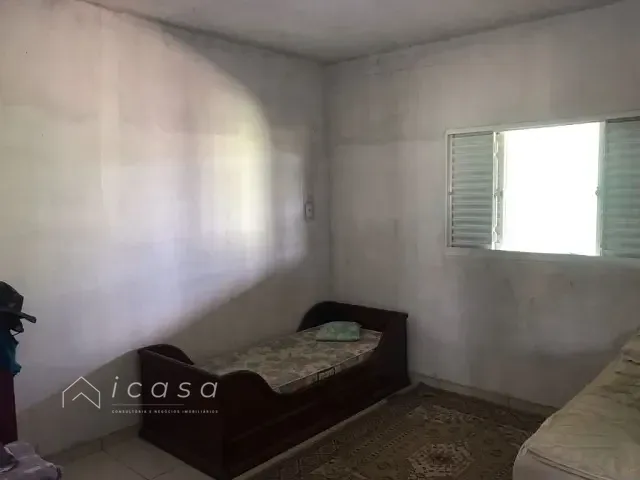 Chácara com 435m² 2 quartos e 2 banheiros, à venda, no bairro Guamirim em Caçapava
