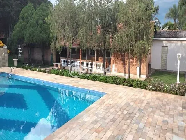 Chácara com 5000m² 7 quartos e 8 banheiros, à venda, no bairro Chácara Leila em São Carlos