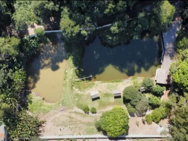 Chácara com 3000m² 1 quarto e 2 banheiros, à venda, no bairro Suru em Santana de Parnaíba