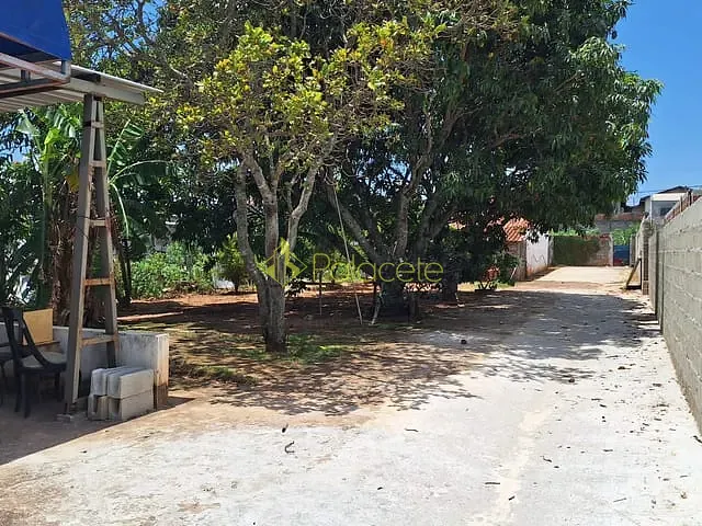 Chácara com 1000m² 2 quartos e 1 banheiro, à venda, no bairro Centro em Taubaté