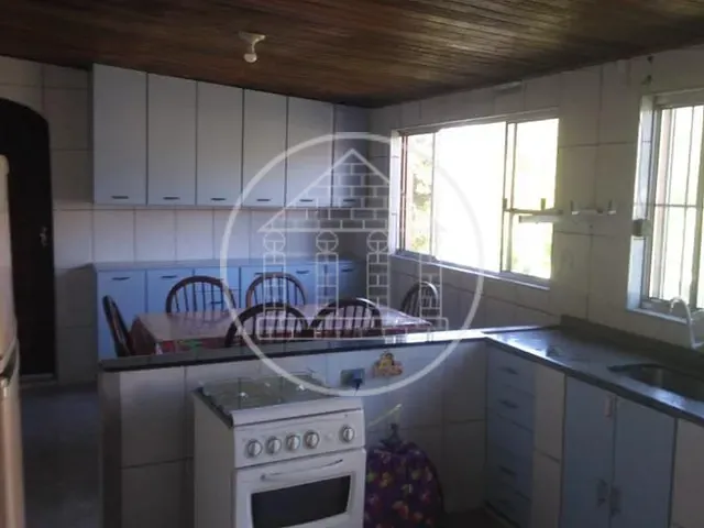 Chácara com 600m² 3 quartos e 3 banheiros, à venda, no bairro Engenheiro Marsilac em São Paulo