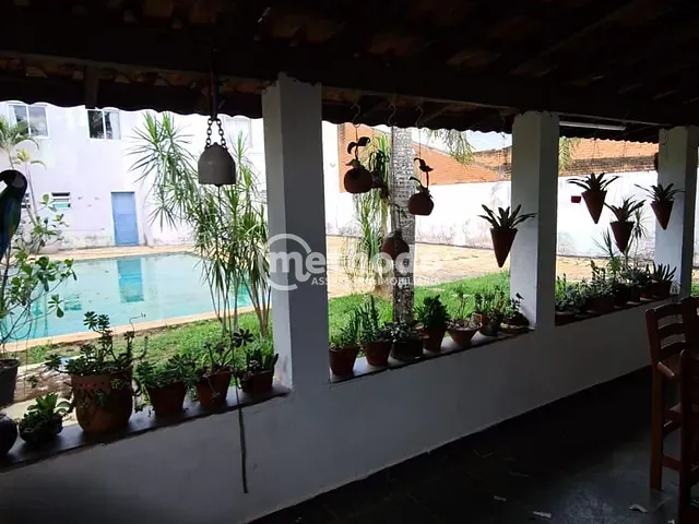 Chácara com 900m² 2 quartos e 3 banheiros, à venda, no bairro Vila Brandina em Campinas