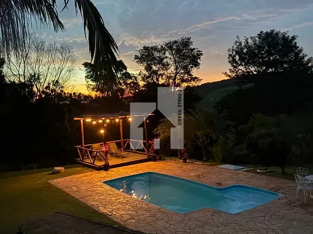 Chácara com 3200m² 3 quartos e 3 banheiros, à venda, no bairro Roseira em Jundiaí