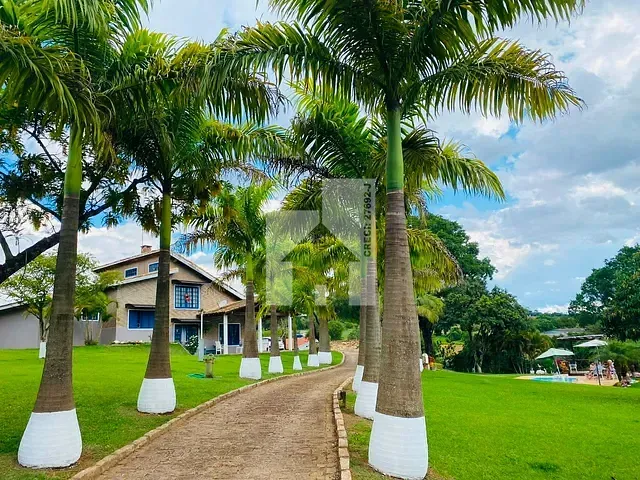 Chácara com 3200m² 3 quartos e 3 banheiros, à venda, no bairro Roseira em Jundiaí