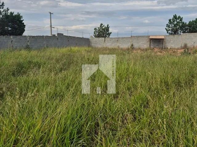 Terreno com 600m², à venda, no bairro Estância Marília em Jarinu
