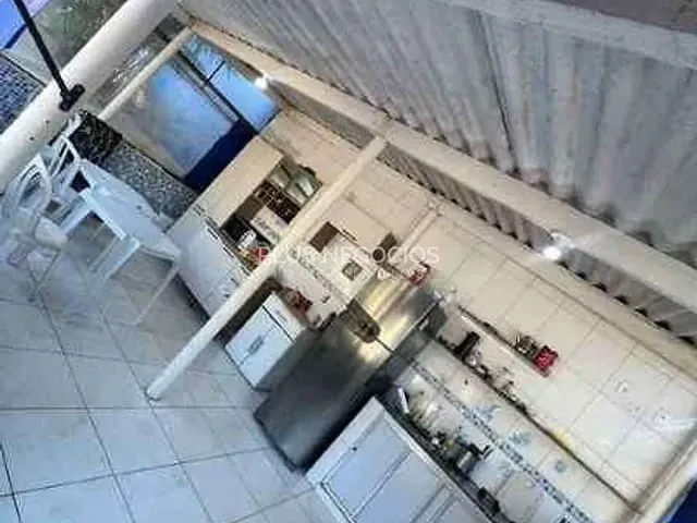 Chácara com 2000m² 3 quartos e 3 banheiros, à venda, no bairro santa helena em Sorocaba