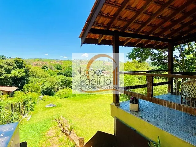 Chácara com 2079m² 7 quartos e 5 banheiros, à venda, no bairro Jardim Estância Brasil em Atibaia