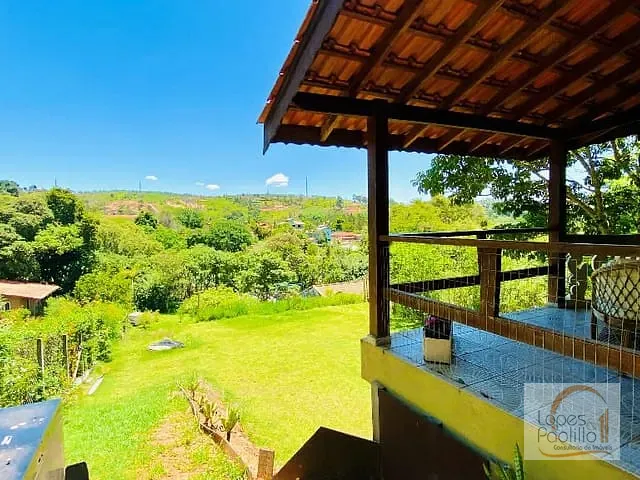 Chácara com 2079m² 7 quartos e 5 banheiros, à venda, no bairro Jardim Estância Brasil em Atibaia