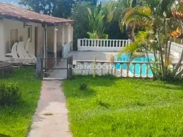 Chácara 3 quartos e 2 banheiros, à venda, no bairro Bairro Araçoiabinha em Iperó