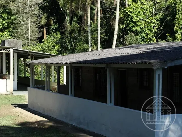 Chácara com 12500m² 5 quartos e 4 banheiros, à venda, no bairro Jardim Santa Tereza em São Paulo