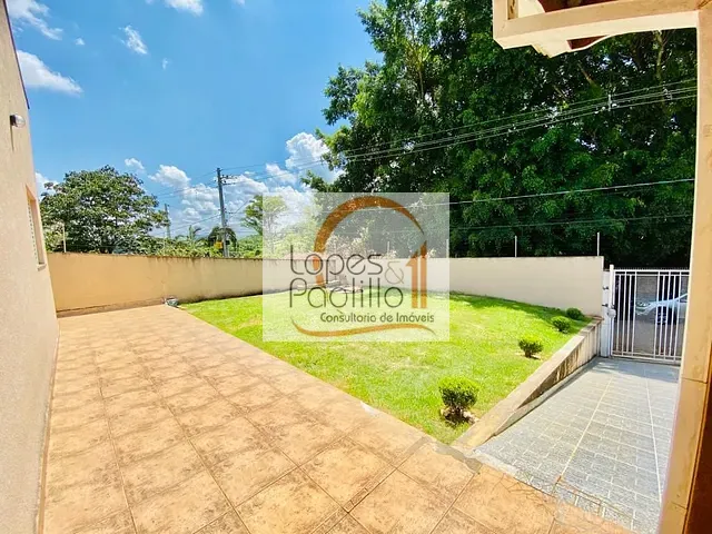 Chácara com 701m² 3 quartos e 3 banheiros, à venda, no bairro Jardim Estância Brasil em Atibaia