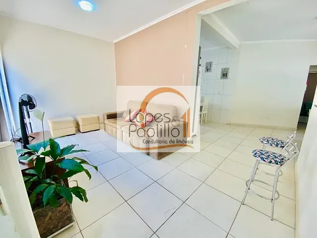 Chácara com 701m² 3 quartos e 3 banheiros, à venda, no bairro Jardim Estância Brasil em Atibaia
