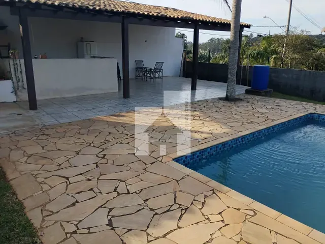 Chácara com 1000m² 3 quartos e 6 banheiros, à venda, no bairro Jardim Timbara em Campo Limpo Paulista