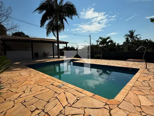 Chácara com 1000m² 3 quartos e 6 banheiros, à venda, no bairro Jardim Timbara em Campo Limpo Paulista