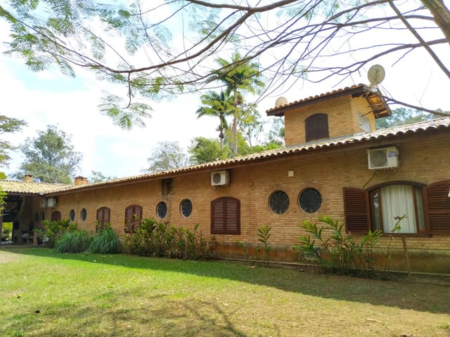 Chácara com 66000m² 7 quartos e 1 banheiro, à venda, no bairro Jardim Leonor em Campinas
