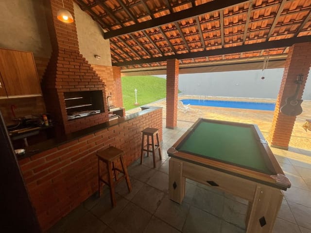 Chácara com 2112m² 4 quartos e 3 banheiros, à venda, no bairro Fazenda Castelo em Boituva