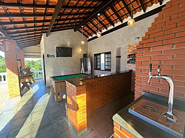 Chácara com 2112m² 4 quartos e 3 banheiros, à venda, no bairro Fazenda Castelo em Boituva