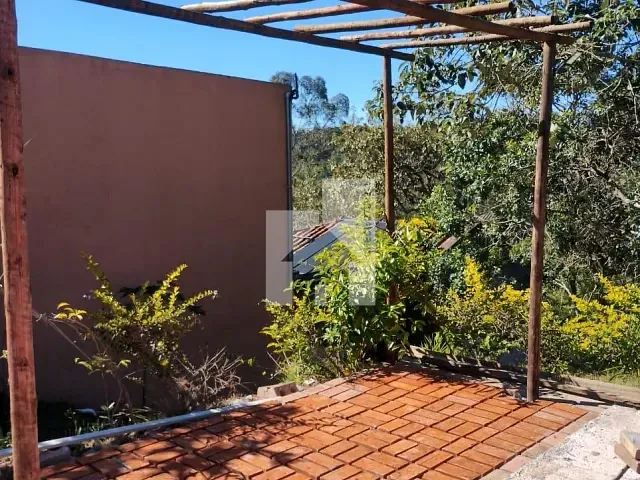 Chácara com 1180m² 1 quarto e 1 banheiro, à venda, no bairro Pau Arcado em Campo Limpo Paulista